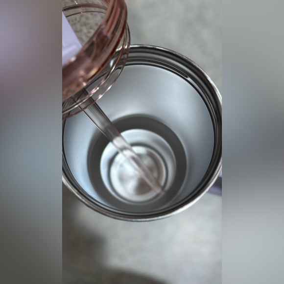 Stanley 40oz Nordstrom Exclusive Orchid Glimmer - Picture 5 of 7